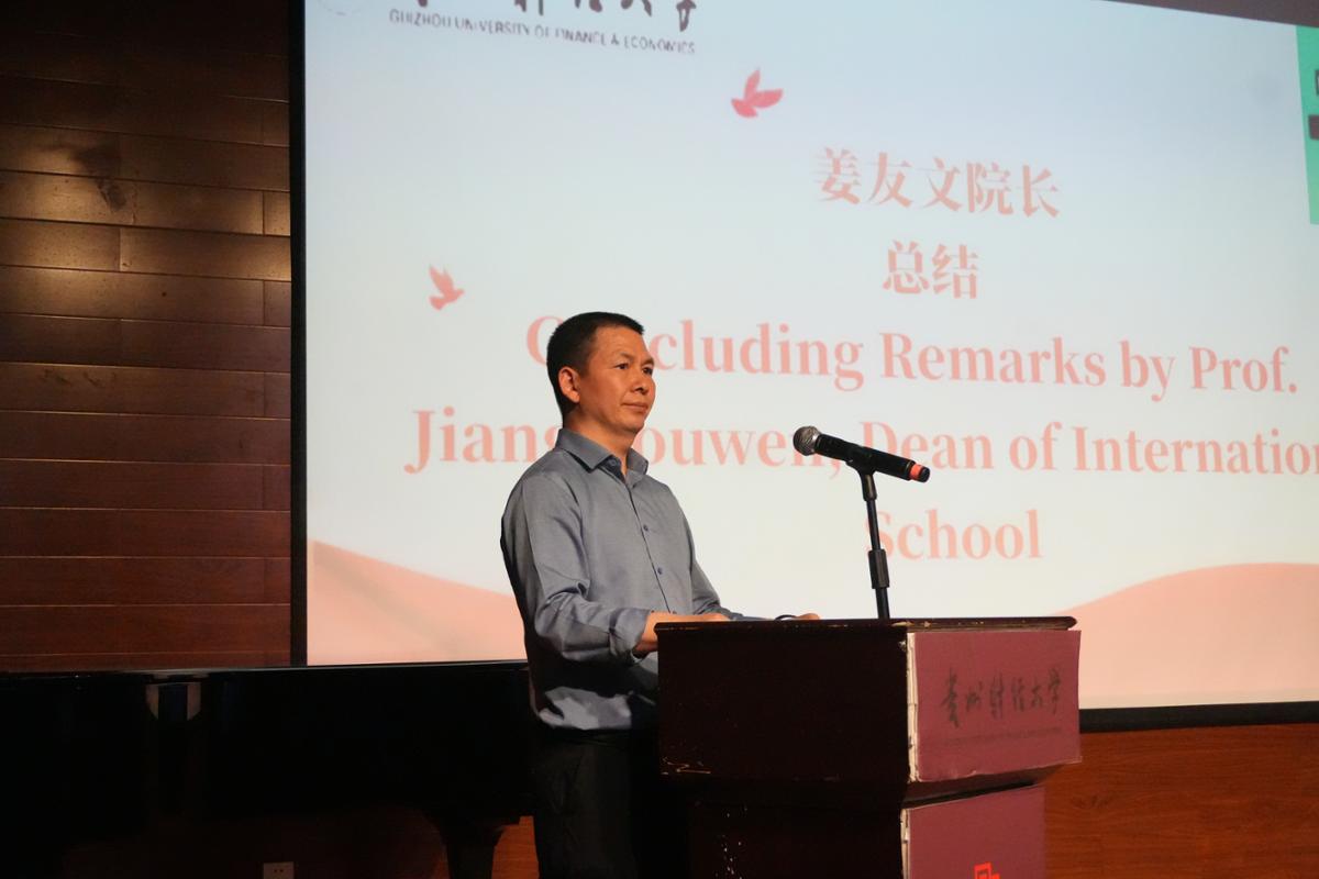 2025贵州财经大学-美国马歇尔大学英语歌曲大赛成功举办 (12).JPG
