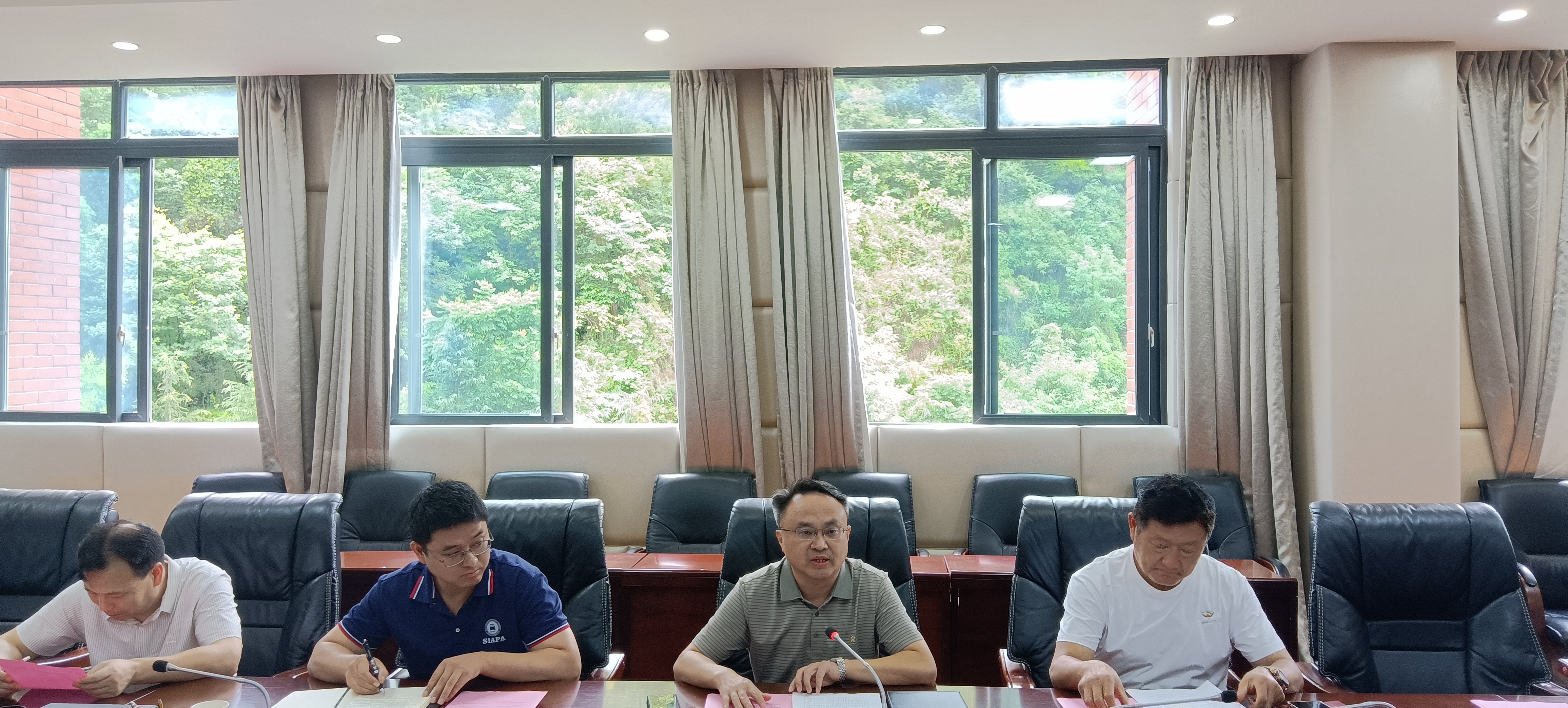 会议现场图片2.jpg